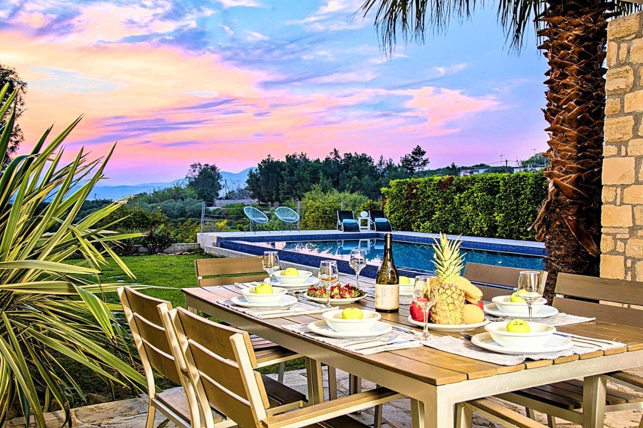 Cretan Mansion With Heated Swimming Pool Villa Jeorjoúpoli Eksteriør bilde