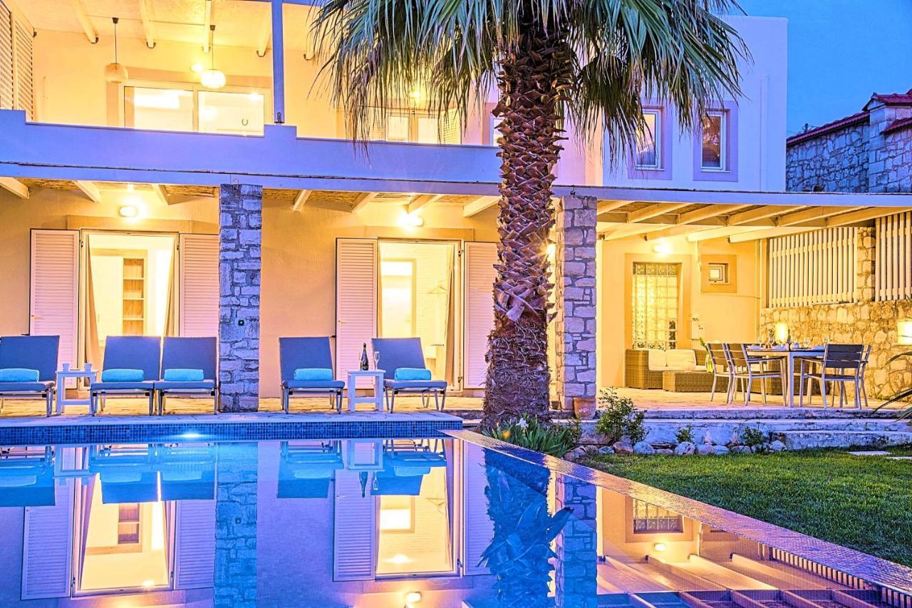 Cretan Mansion With Heated Swimming Pool Villa Jeorjoúpoli Eksteriør bilde