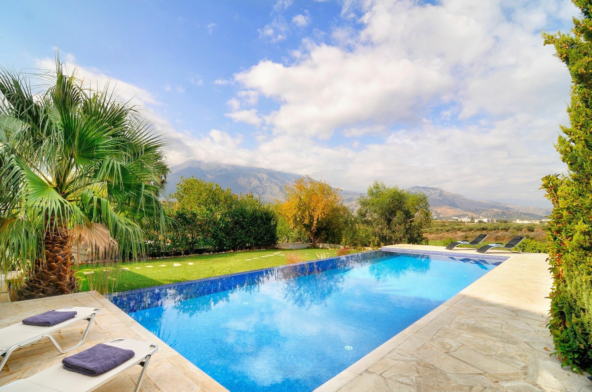 Cretan Mansion With Heated Swimming Pool Villa Jeorjoúpoli Eksteriør bilde